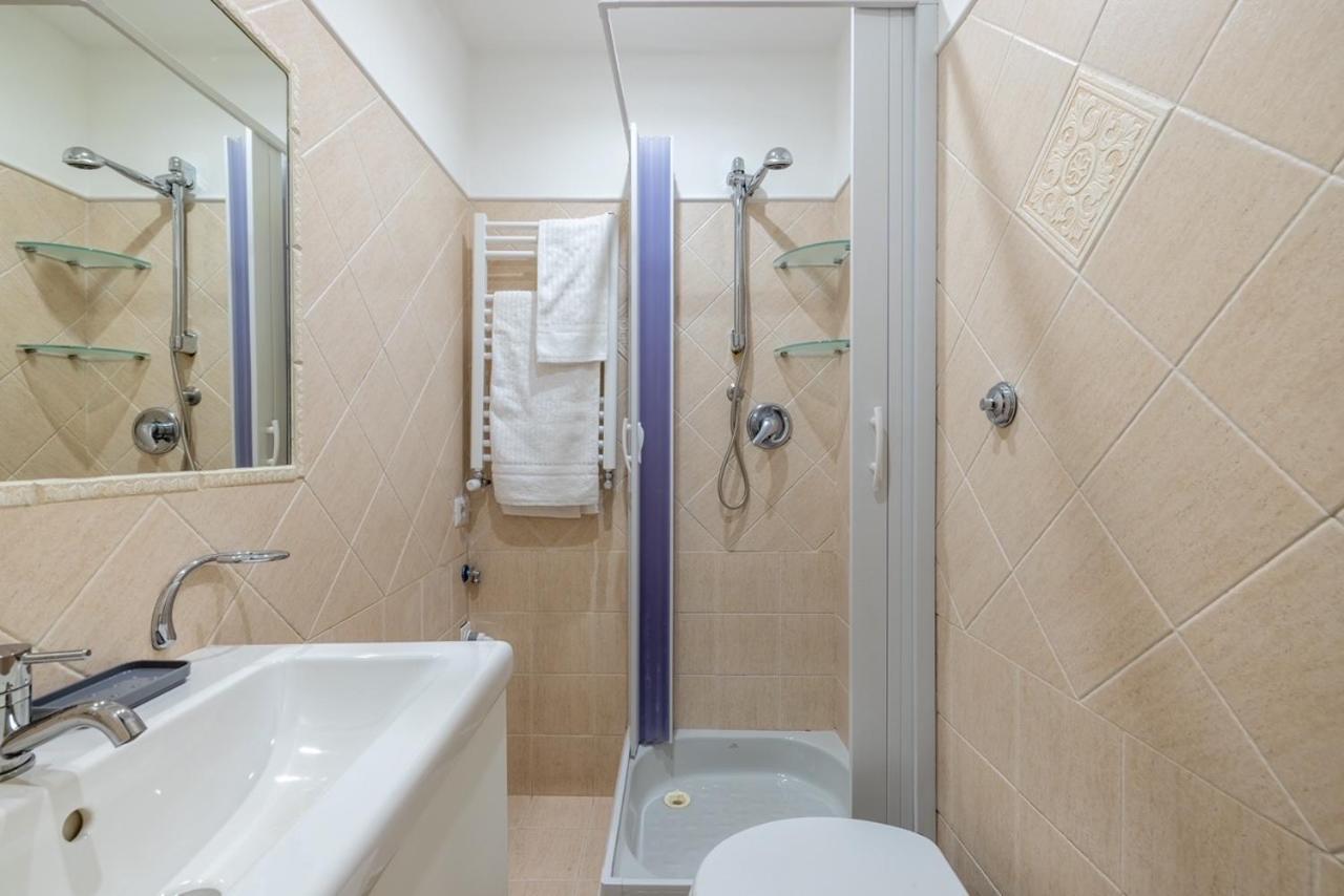 Elle Cavour Apartment Rome Exterior photo